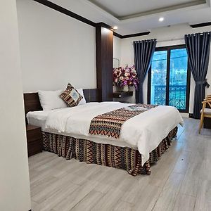 King Room Mountain View